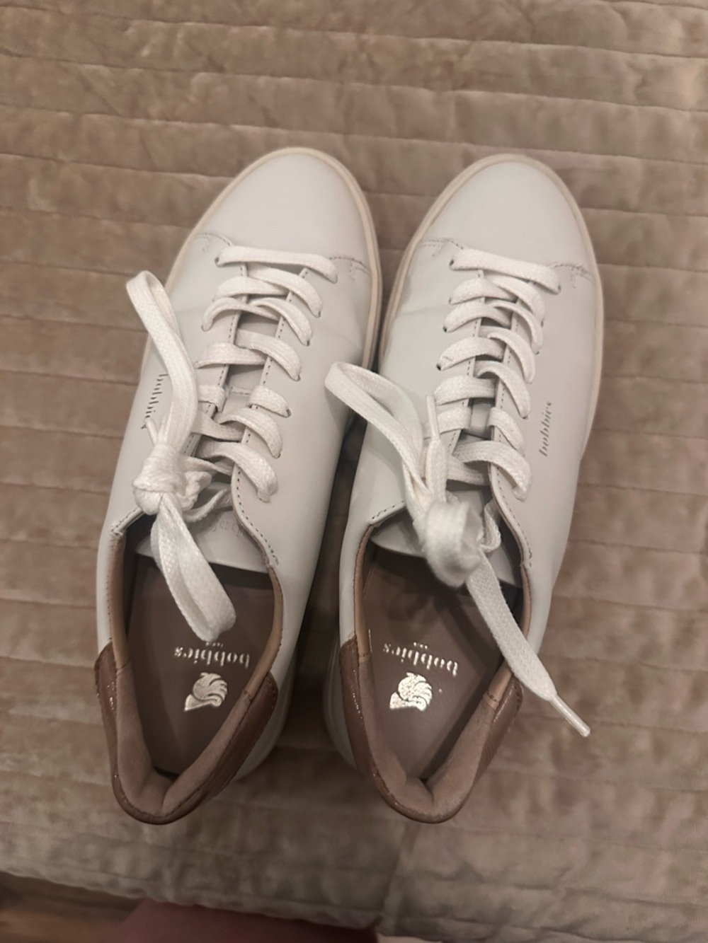 White Leather Women's Sneakers with Taupe Heel Detail